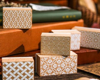 Retro Qiwen Wooden Stamps Set – 6 Elegant Patterns for Crafting & Journaling