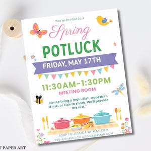 Op de afbeelding: Een witte uitnodiging met de tekst "Spring Potluck" in groen en roze. De uitnodiging bevat de datum, tijd en een verzoek om een gerecht mee te nemen. Decoratieve elementen zijn een vlinder, een vogel, een bij en kleurrijke slingers.