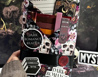 Blind Date With a Book – Mystery Reader Gift Set