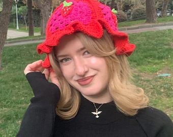 Strawberry Crochet Bucket Hat, Handmade Strawberry Pattern Hat, Boho Crochet Bucket