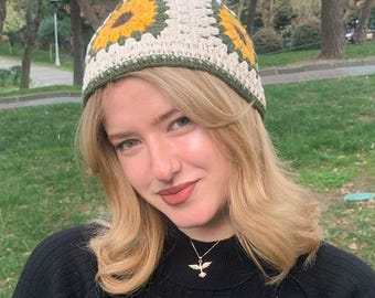 Green Daisy Bucket Hat Crochet Handmade, Green Floral Crochet Hat, Handmade Bucket Design