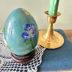 Vintage Cloisonné Egg with Floral & Bird Motif on Wood Stand, 1980s Decorative Enamel Egg, Chinoiserie Accent Decor