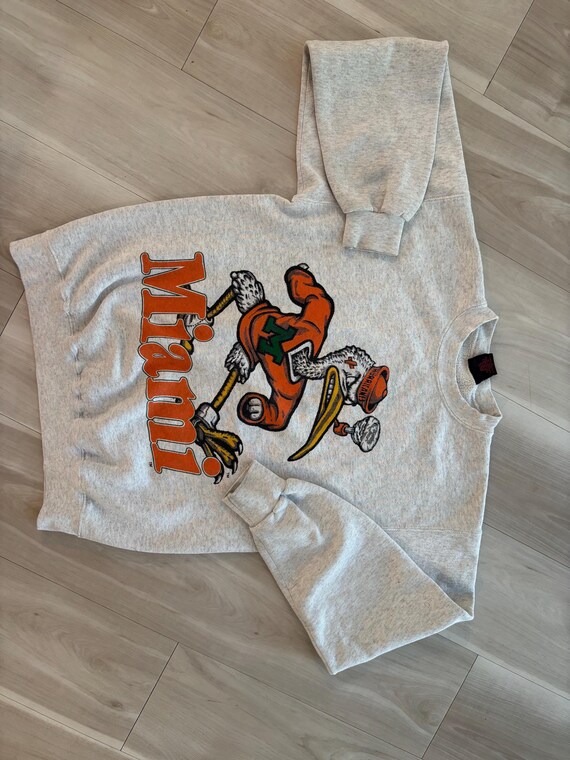 Vintage Miami hurricanes sweatshirt View 2