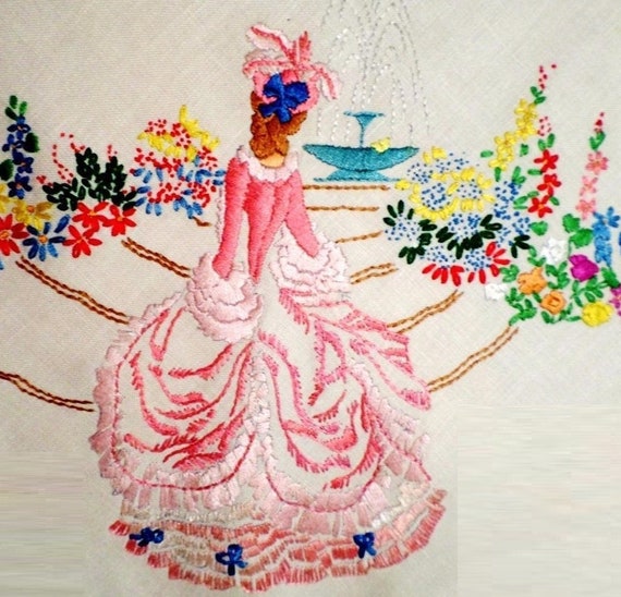 Crinoline Lady SUZETTE Embroidery Pattern 