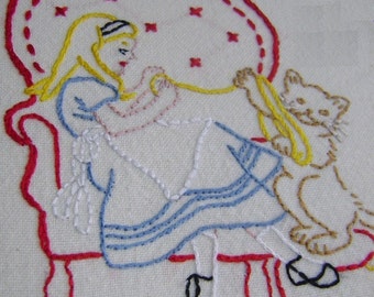 1940's Alice in Wonderland pattern embroidery ww1001