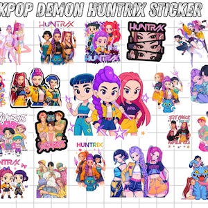 Puede incluir: Una colección de pegatinas KPOP Demon Huntrix coloridas con varias ilustraciones de estilo anime de grupos de personas. Las pegatinas muestran personajes con cabello y ropa vibrantes, con el texto "KPOP DEMON HUNTRIX STICKER" en la parte superior.