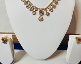 Conjunto de collar de piedras
