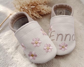Gepersonaliseerde babyschoentjes met naam | Leren babyschoentjes | Babyschoentjes met bloemenprint voor meisjes | Eerste loopschoentjes | Kraamcadeau voor geboorte of doop