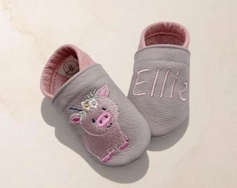 Gepersonaliseerde babyschoentjes met naam | Piggy | Leren babyschoentjes | Zachte blotevoetschoentjes voor kinderen | Cadeau voor geboorte | Doop | Verjaardag | Handgemaakt