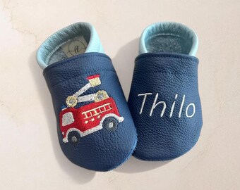 Gepersonaliseerde babyschoentjes met naam | Brandweerman | Leren babyschoentjes | Zachte blotevoetschoentjes voor kinderen | Geboortecadeau | Doopcadeau | Verjaardagscadeau | Handgemaakt