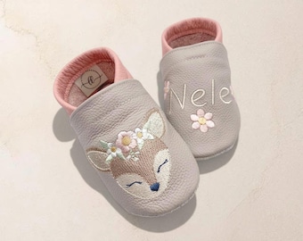 Personalized deer crawling shoes | Leather baby booties | Woodland animal baby shoes for girls | First walking shoes, slippers for daycare | Gift for birth, christening, or baby