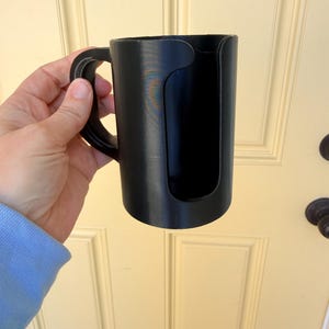 Soporte para latas de refresco impreso en 3D con asa / Soporte para latas estándar de 355 ml / Soporte para vasos de PETG / Soporte para cerveza y refrescos / Asa para bebidas de fácil agarre