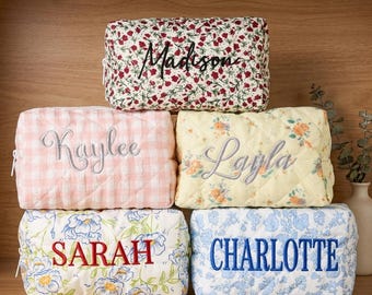 Personalized Quilted Cosmetic Bag – Floral Gingham Pattern Makeup Pouch