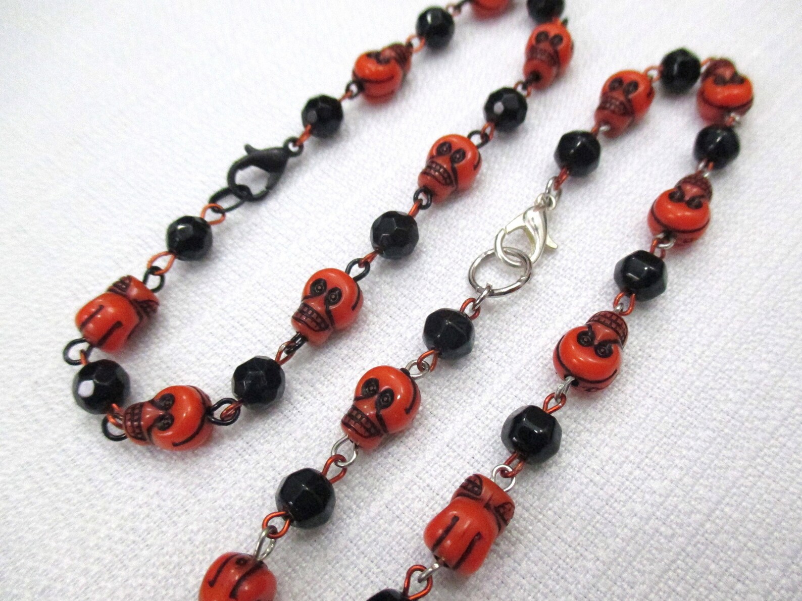 Personalisiertes Schwarzes und Oranges Halloween Totenkopf | Etsy