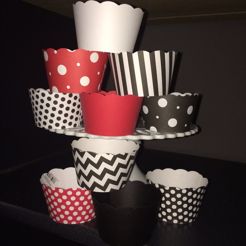 Georgia Bulldog theme cupcake wrappers | Etsy