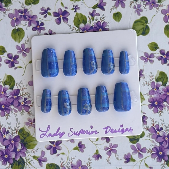 Gel Press on Holiday Nails