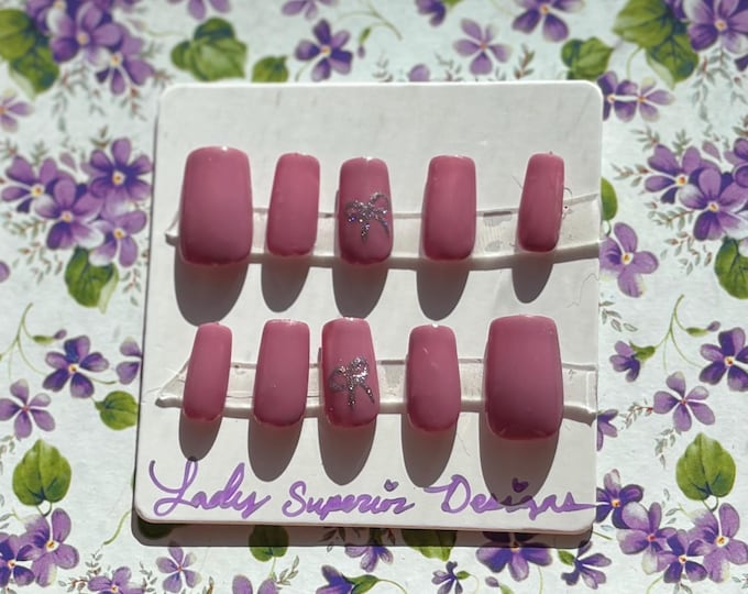 Gel Press on Bow Nails