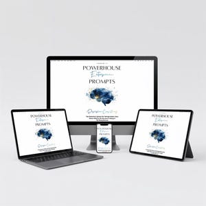 Puede incluir: Una computadora port&aacute;til, una computadora de escritorio, una tableta y un tel&eacute;fono inteligente muestran "Powerhouse Entrepreneur Prompts". La portada presenta una ilustraci&oacute;n de cerebro en acuarela azul. Tambi&eacute;n se ve el texto "Discipline Consistency".