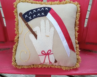 Primitive Americana American Flag Pillow Shelf Sitter/Tuck/Bowl Filler