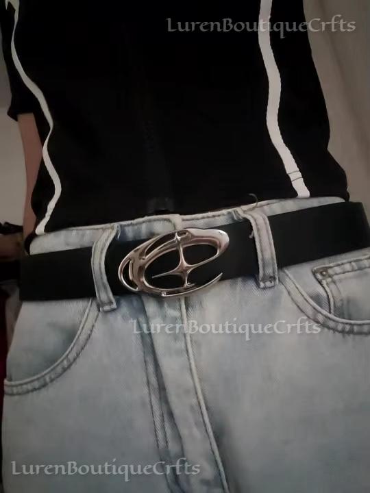 Y2k/2000s Silver Star Chrome Emblem Belt | Black Silver Grunge