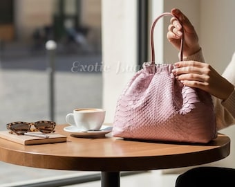 Bolso de mano de piel de pitón / Elaborado con precisión y realza la belleza