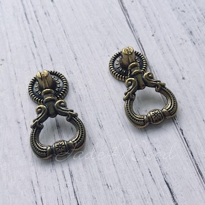 Antique Bronze Drop Handle Dresser Pull Handle / Cabinet Knob Handle Pull Knob Furniture Hardware LJ203