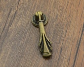 Antique Bronze Vintage Drop Dresser Pull Handle Knob Pulls Handles Small Cabinet Pull Handle Knobs Furniture Hardware QM042