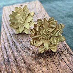 Flower Solid Brass Dresser Handle Pull Knob Pull Handle / Kitchen Cabinet Pull Handle Knob Furniture Hardware WM1674