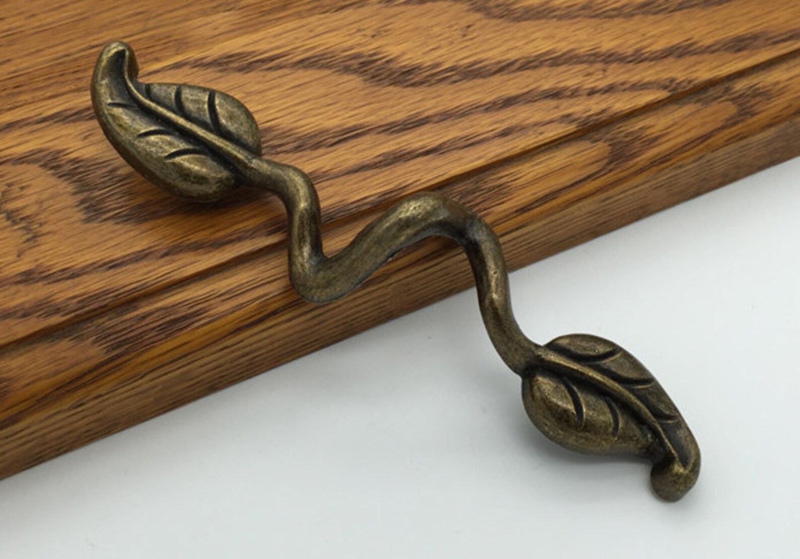 3 Antique Bronze Leaf Dresser Handle Pull Drawer Knob Etsy