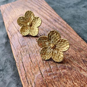 Flower Solid Brass Dresser Handle Pull Knob Pull Handle / Kitchen Cabinet Pull Handle Knob Furniture Hardware WM1646