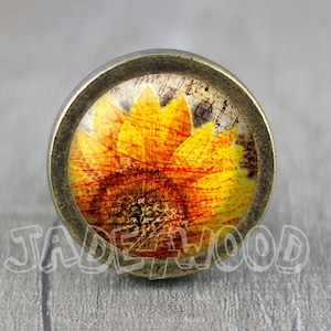 Flower - Vintage Antique Bronze Dresser Knob Cabinet Pull handle