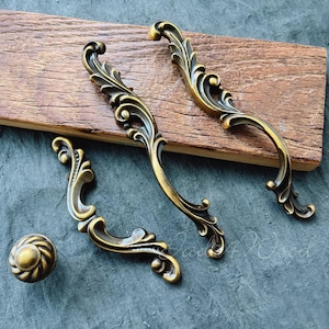 French Shabby Dresser Handle Door Knob Pull Knob Pull Handle / Kitchen Cabinet Pull Handle Knob Furniture Hardware WM1409
