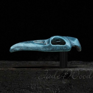 Raven Skull Dresser knobs cabinet Knob pull Decorative Furniture Knob Pull / Dresser Pull / Cabinet Knob / Furniture Knob