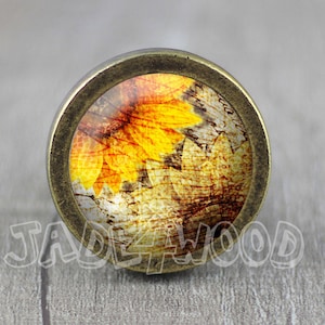 Flower Cabinet Dresser Knob pull / Dresser Pull / Cabinet Knob / Furniture Knob