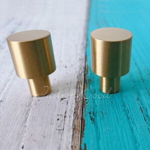 Puxador redondo de latão maciço para armários, puxador para armários de cozinha, ferragens para móveis WM23-032