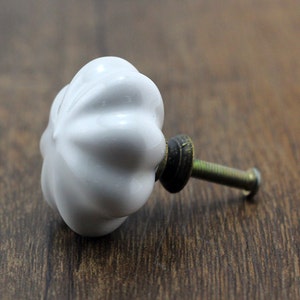 Ceramic Knob Kitchen Dresser Knob / Drawer Knob Pull Handle / Porcelain Decorative Hardware