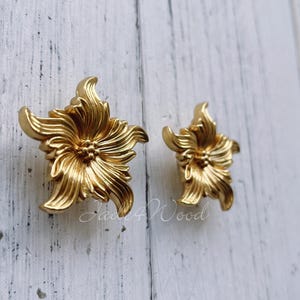 Flower Solid Brass Dresser Handle Pull Knob Pull Handle / Kitchen Cabinet Pull Handle Knob Furniture Hardware WM1846