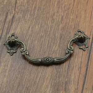 2pcs Antique Bronze Rustic Drop Bail Dresser Pull Handle Knob Pull Handle /Small Cabinet Pull Handle Knob Furniture Hardware QM034