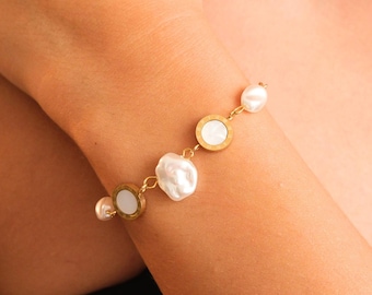 Clover Bracelet, Gold Dainty Stacking, Handmade Dainty Gold Four Leaf Clover Bracelet, Golden Flower Charm Bracelet, Lovely Elegant Jewelry