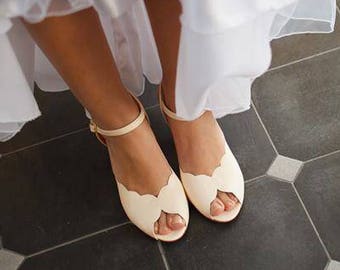 cream flat wedding shoes