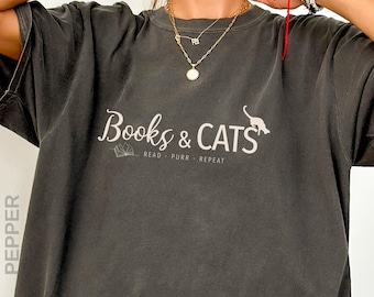 Books & Cats Shirt, Book Lover Gift, Cat Mom T-Shirt, Bookworm Gift, Book Club Shirt, Cat Lover Gift, Comfort Colors Unisex Oversized Shirt