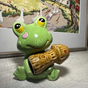 Vintage Salt and Pepper Shakers~ Frog Holding Smiling Mushroom