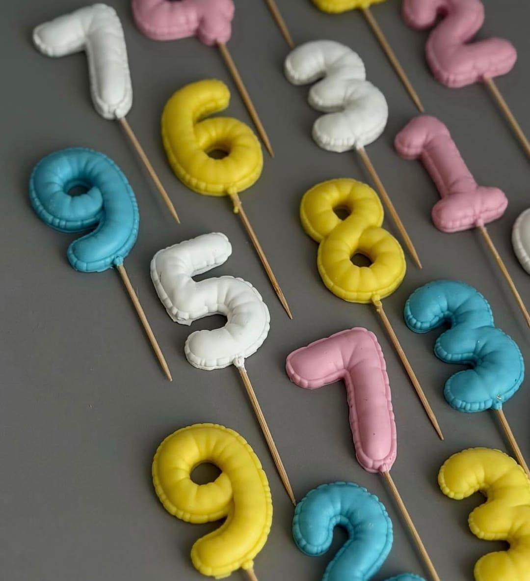 Edible Numbers Cake Toppers Cake Decorations for a Birthday Cake 5cm ...