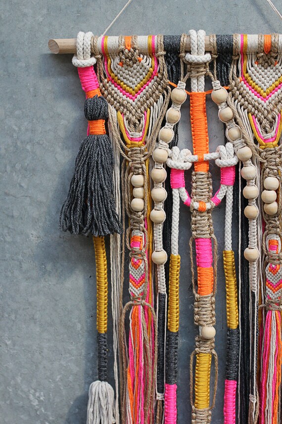 Macrame de boho único colgante de pared MIZI con borlas y Etsy