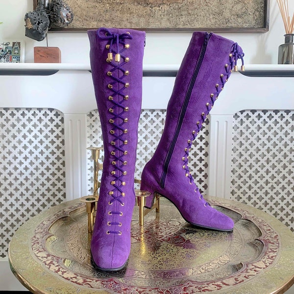 SOLD Rare Vintage 1960s BETH LEVINE Boots Purple Deerskin Buckskin Lace Front / Saks Fifth Avenue Beth's Bootery / Exceptional Condition