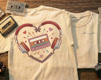 Chemise coeur mixtape, t-shirt rétro à bande magnétique, graphique casque vintage, cadeau musique Saint-Valentin, atlas analogique, streetwear rétro