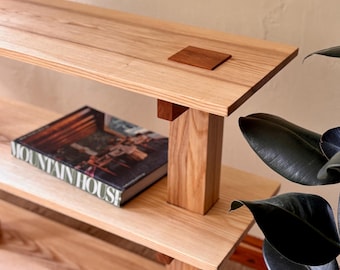 Estantería de 3 niveles de fresno y cerezo / Estantería de exhibición de madera maciza / Almacenamiento minimalista hecho a mano