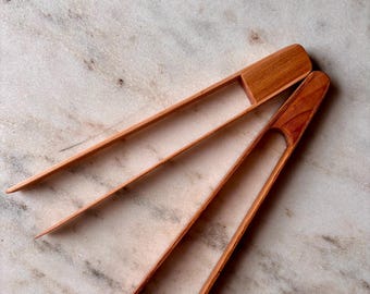 Pinzas de cocina hechas a mano de madera de arce y cerezo — Aptas para alimentos, acabado con aceite natural, pinzas para tostadora
