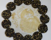 Vintage Style Golden Santa 8.5 quot Yo Yo Doily