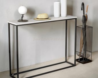 Wooden Hallway Console Table with Metal Legs, Entryway Table for Small Spaces